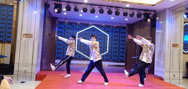 新起点·再出发–kaiyun体育网页登录入口校友会南宁分会四周年庆祝活动精彩纷呈